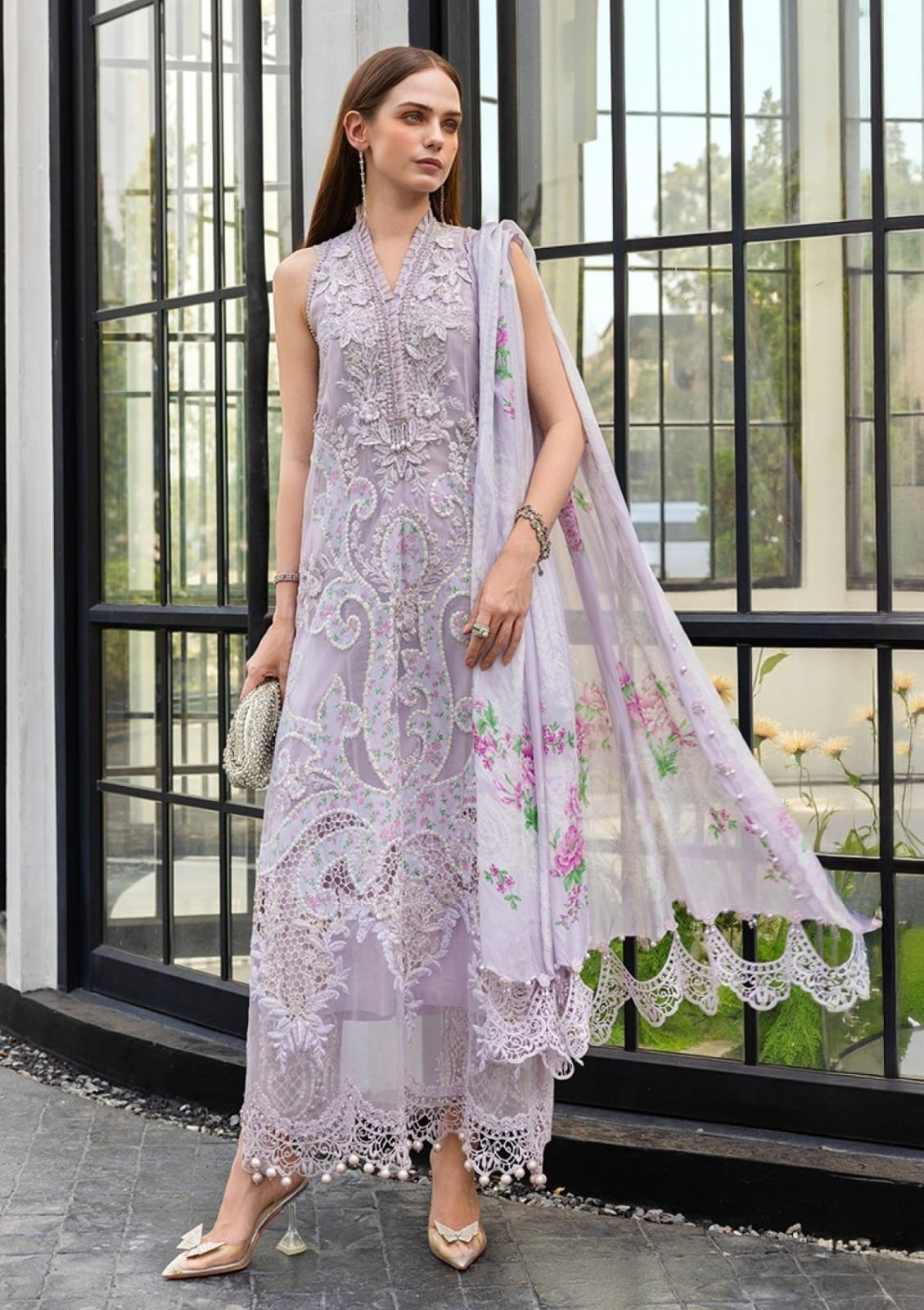 Embroidery Unstitched Lawn 3-pc Suit C-970