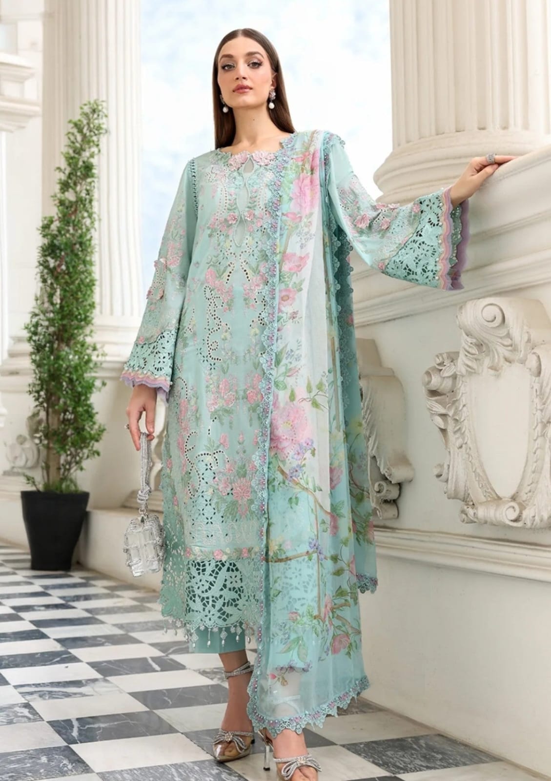 Embroidery Unstitched Lawn 3-pc Suit C-972