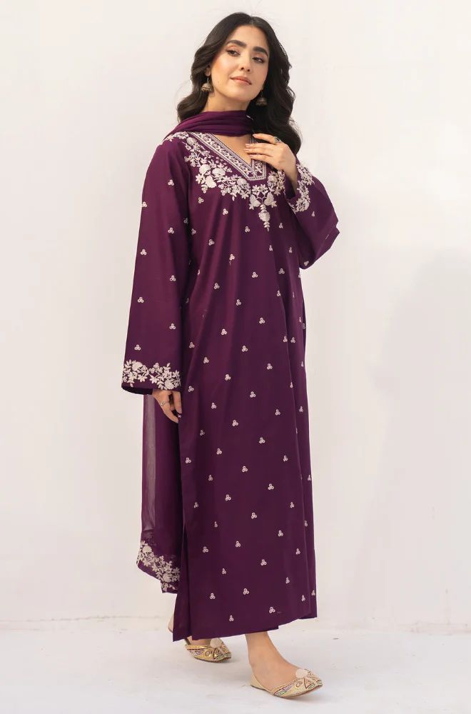 3-Piece Embroidery Lawn Suit