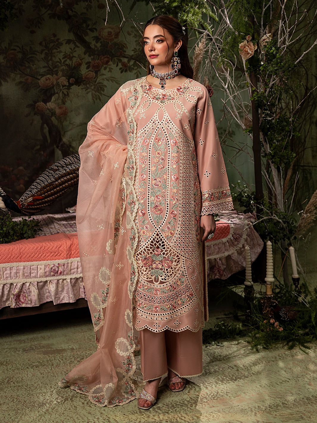 Embroidery Unstitched Lawn 3-pc Suit C-6169