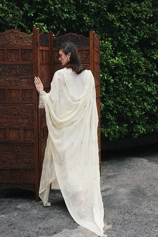 Embroidery Unstitched Lawn 3-pc Suit C-971